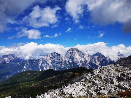 Photo de Andrea Zille le long du parcours