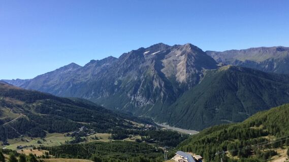 Blick vom Cima Fraiteve zum Monte Furgon