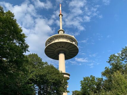 Fernsehturm auf dem Jakobsweg