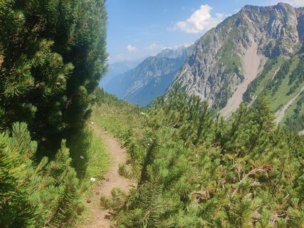 Photo de Xenia Lange le long du parcours