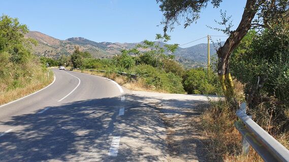 4.9 km Rechts ins Ortano-Tal