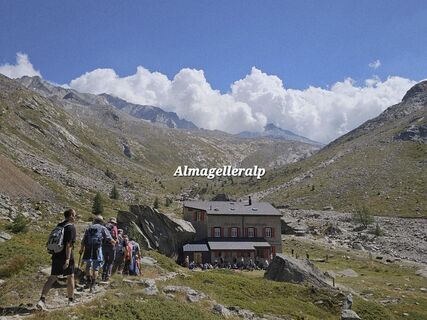 Fotografija s spletne strani Grieshofer Gerlinde na poti
