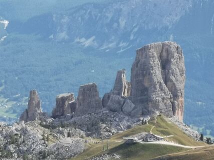 Fotografija s spletne strani Vida Burja na poti