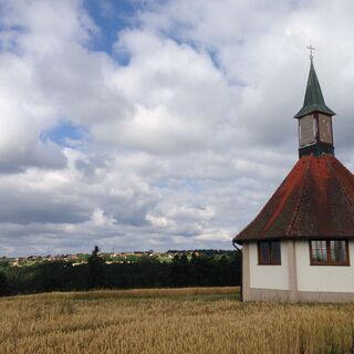 Schöne Aussicht bei der Kirche Emberg