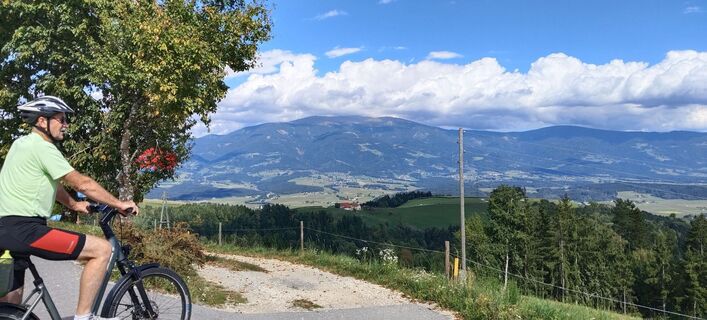 Fotografija s spletne strani Astrid RETL na poti