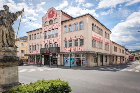 Blick auf das Arik-Brauer-Rathaus in Voitsberg