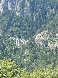 Fotografia z Friedrich Schlager na trase