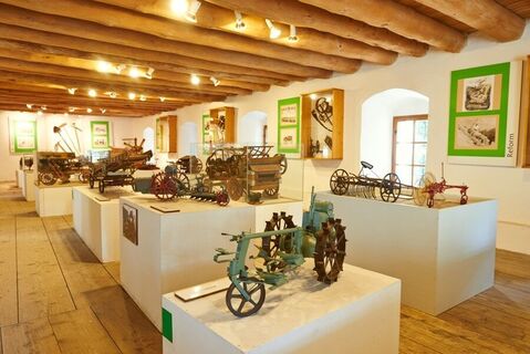 Landtechnikmuseum im Europaschloss Leiben