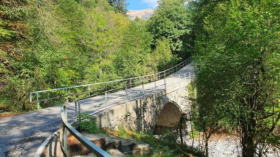 Brücke über die Breggia