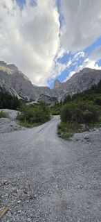 Fotografija s spletne strani Richard Seba na poti