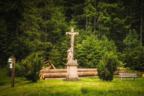 Ibacher Kreuz mit Wegweiser