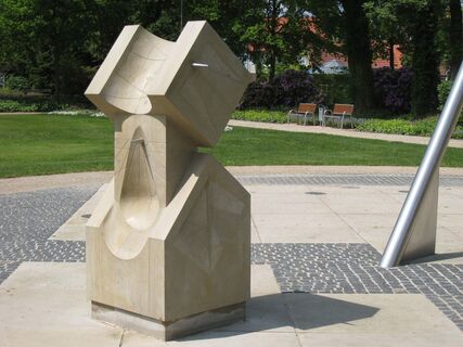 "Sonnenuhr" von Klaus Wolf Simon