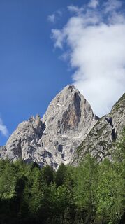 Fotografia z Mădălin na trase