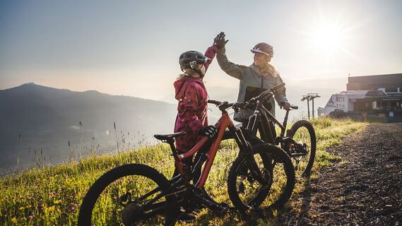 Start in den Maiskogel-Trail bei Sonnenaufgang