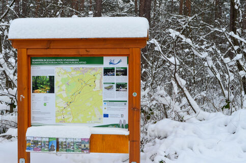 Furlbachtal_Winter_SHS_CC-BY-SA_Teutoburger_Wald_Stadt_Schloss_Holte-Stukenbrock (1).jpg