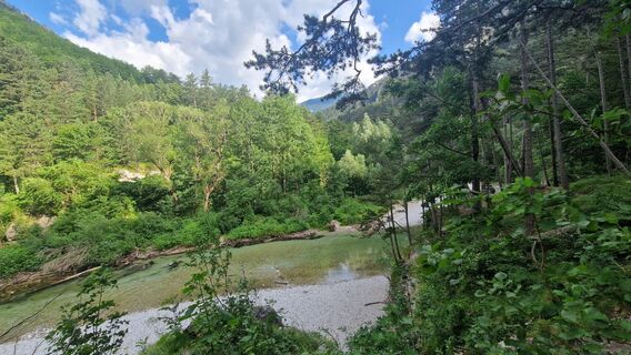 Fotografija s spletne strani EP87 na poti