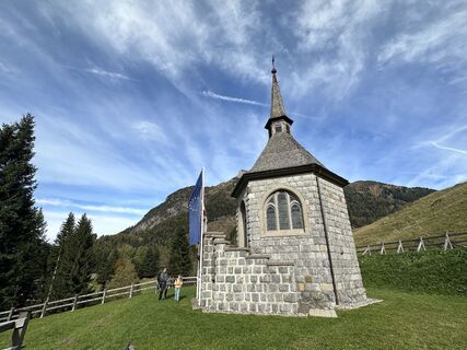 Zdjęcie z Sandra Van Beek-Bontkes wzdłuż trasy