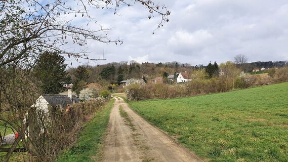 2.2 km Ortsende Ernstbrunn