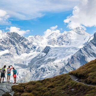 Blick auf das Weisshorn, den Besso und das Obergabelhorn.