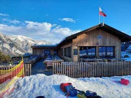 Fotografija s spletne strani Sabine Steuxner na poti