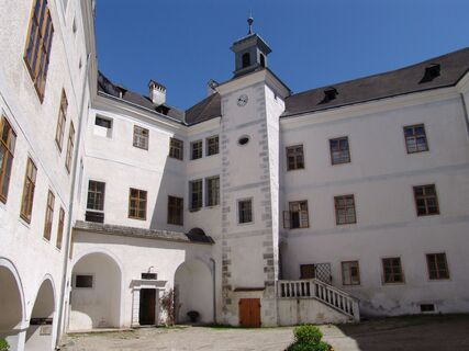 Innenhof von Schloss Leiben