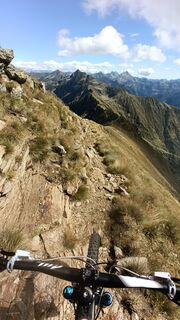 Foto von Niccolò Ratti entlang der Tour