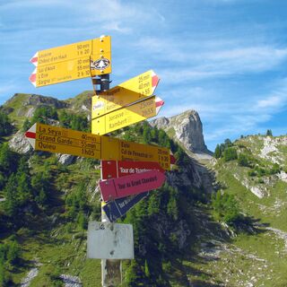 Wanderwegschilder in Petit Pré