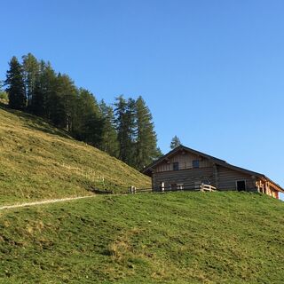 Hirschebenalm