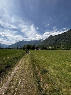 Foto von cedric deschamps entlang der Tour