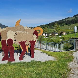 Kunstinstallation entlang der Steinberg-Runde