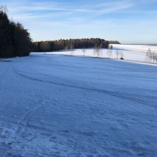Blick von der Skihütte Richtung Rochlitzer Berg.