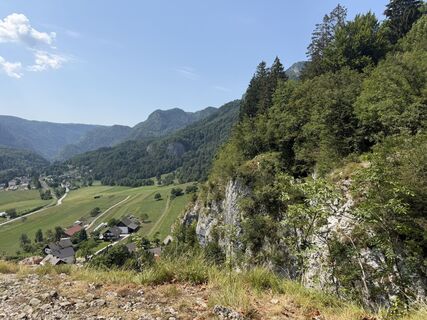 Fotografija s spletne strani Arne Hölzel na poti