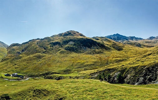 Die Alpe Trela: links das Val Pettini, in der Mitte die Bocchetta di Trela, rechts das Val Corta (2)