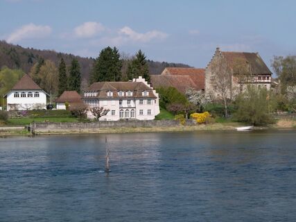 Das Landgut Bibermühle vom Rhein aus gesehen