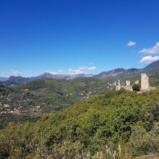 Saint-Blaise – Blick auf das Schloss