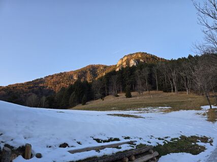 Фото с сайта enipeus 65 во время экскурсии