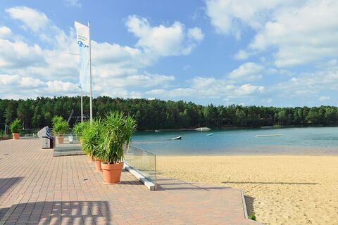 Blick auf den Bernsteinsee in der Südheide Gifhorn