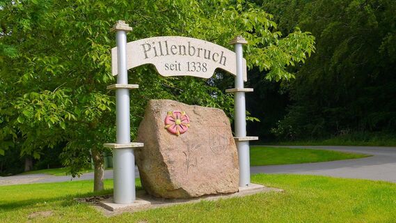 Grenzstein in Pillenbruch nahe Bad Salzuflen 