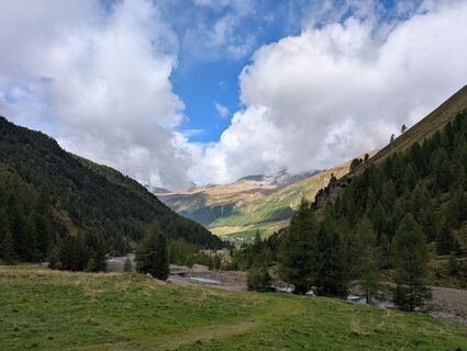 Zdjęcie z Marcel Zielinski wzdłuż trasy