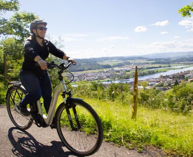 aussicht auf stausee-e-bike