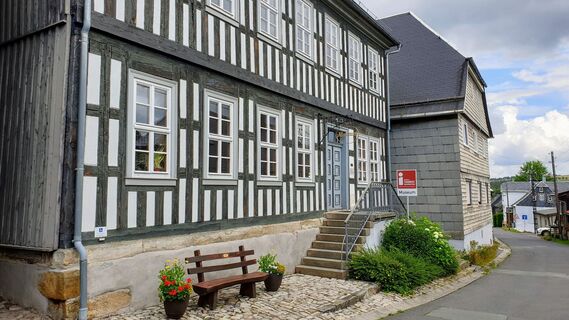 Tourist-Information Großbreitenbach
