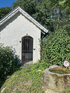 Schöne Plätzchen entlang des Weges