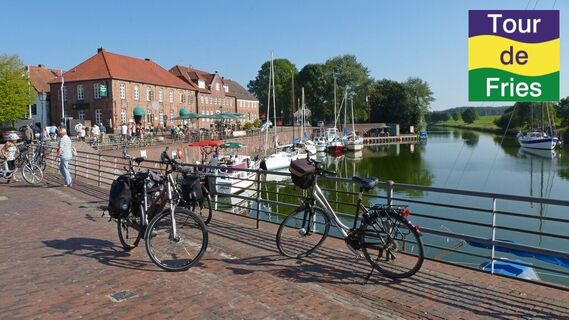 Alter Hafen in Hooksiel