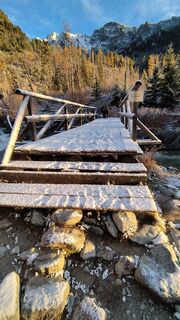 Fotografija s spletne strani György Répássy Dr. na poti