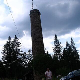 Der Stöcklewaldturm mit Einkehrmöglichkeit.