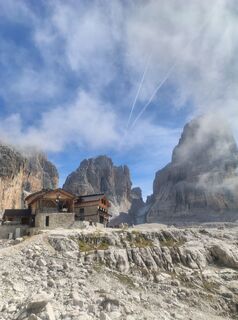 Fotografija s spletne strani corrado na poti