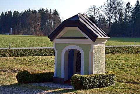Kapelle 463 am Eingang zum Weilhartforst