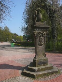 Simon-August Denkmal