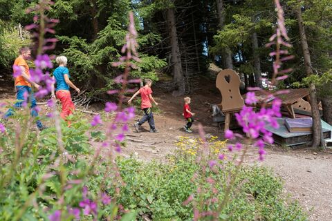 Familienwandern auf dem Hexenweg