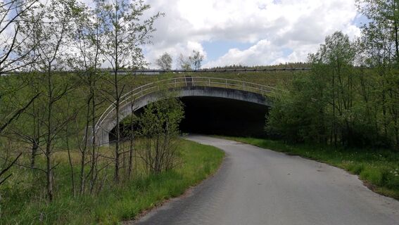 Im Tal der Wettera zwischen Raila und Schauerschacht